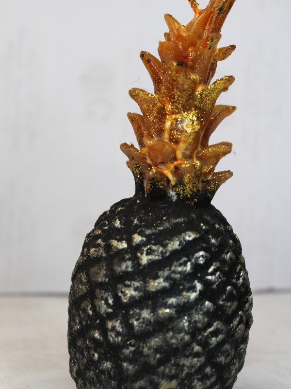 Black pineapple M